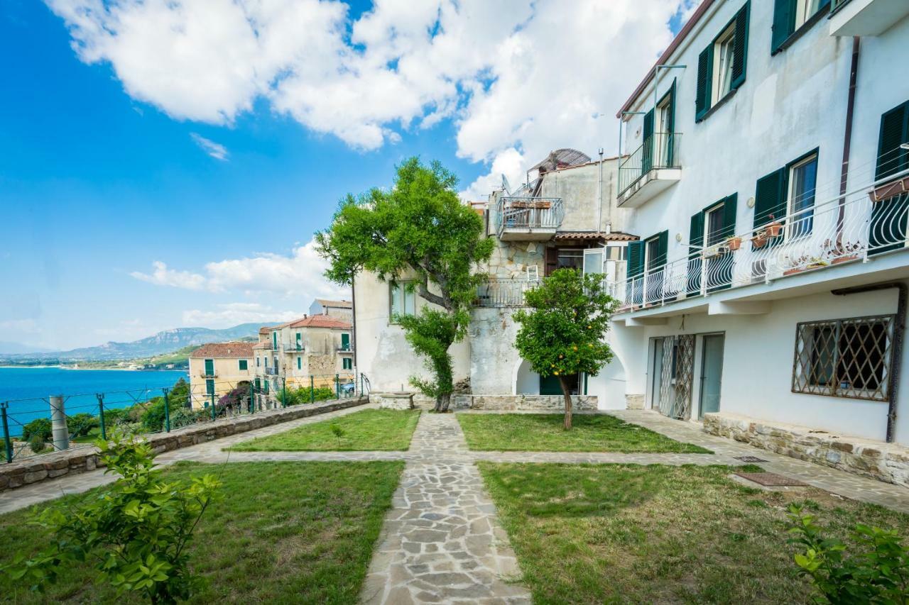 Bed and Breakfast Borgo Dei Saraceni - Domus Indomita à Agropoli Extérieur photo